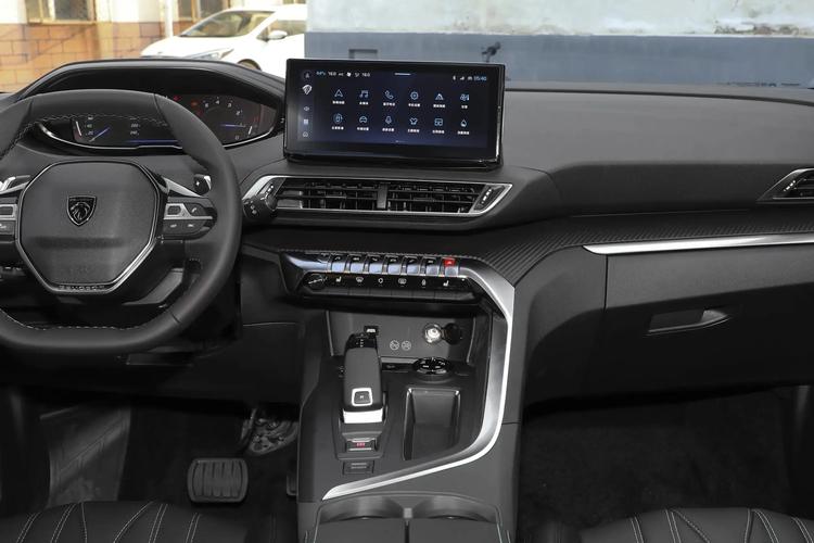 东风标致4008内饰图片(东风标致4008内饰图片大全)