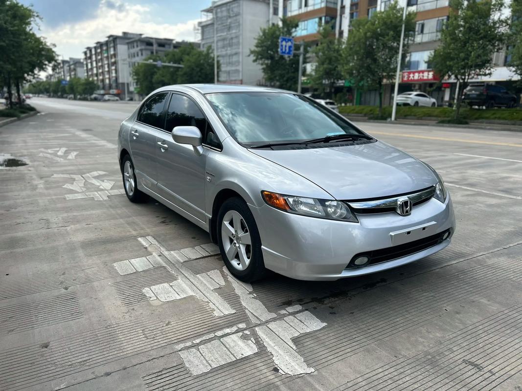 本田思域10款价格多少,本田思域2010款新车价格及图片