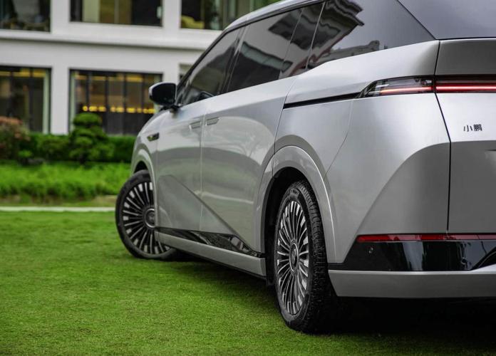 小鹏x9汽车2023款图片／小鹏汽车2019款