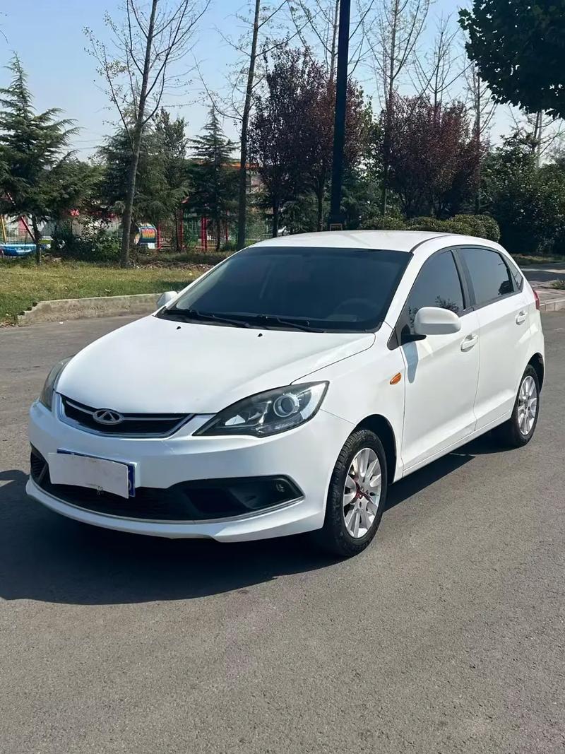 奇瑞风云2裸车多少钱,奇瑞风云2多少钱一五年的多少钱