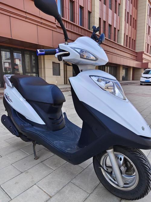 豪爵踏板125最新款／豪爵踏板125最新款图片