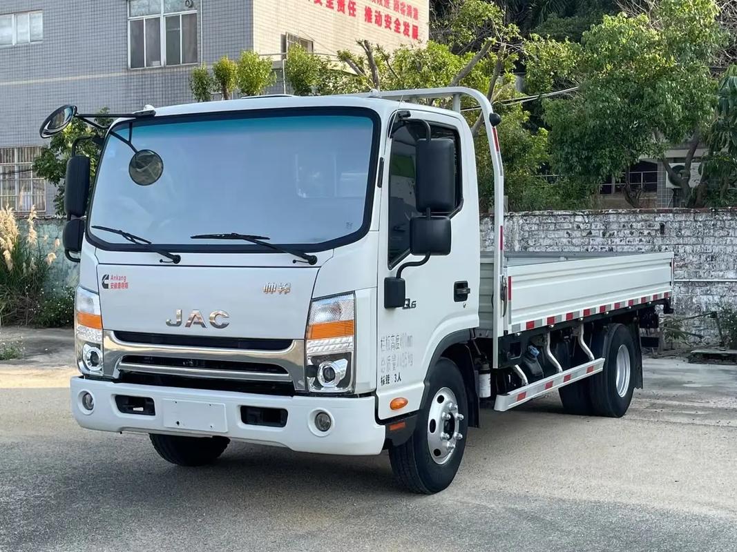 现在4米2轻卡哪款最好 4米2轻卡车哪个牌子好