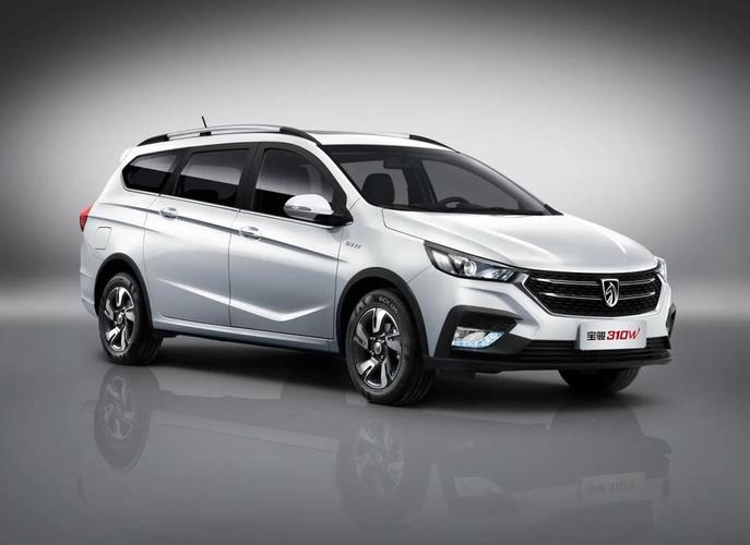 宝骏310w旅行版(宝骏310旅行车图片)