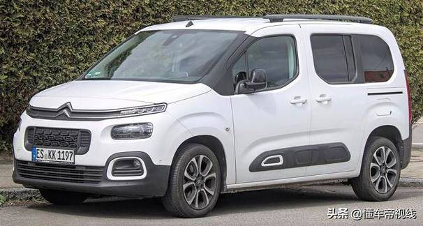 东风雪铁龙7座mpv／雪铁龙七座