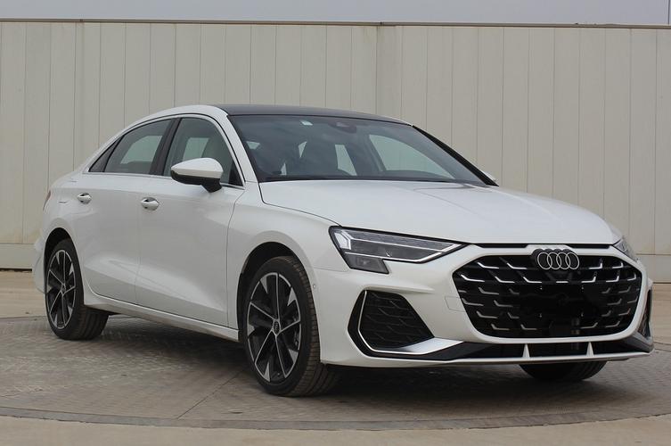 奥迪a3l两厢新款(奥迪a3新款 两厢)