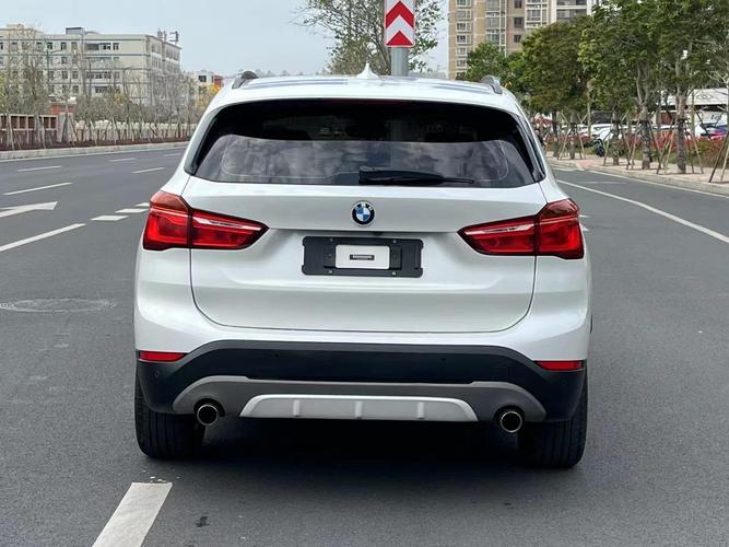 宝马x10报价及图片,宝马x12020款报价及图片