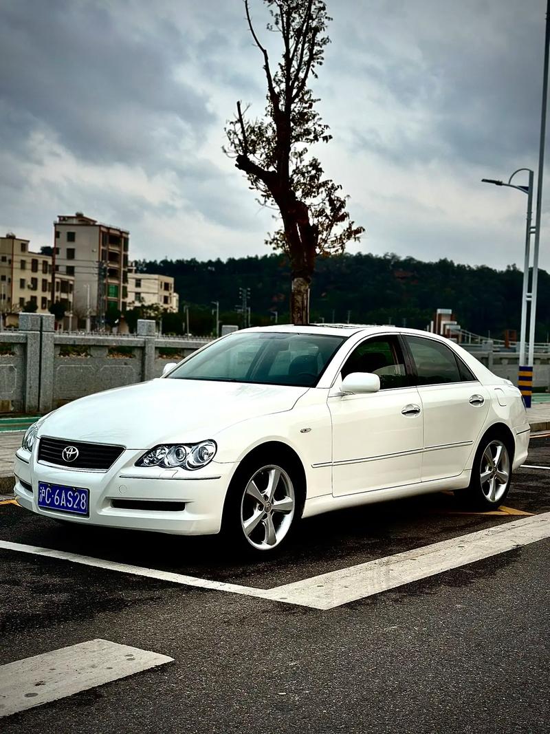 丰田锐志reiz,丰田锐志rear是什么意思