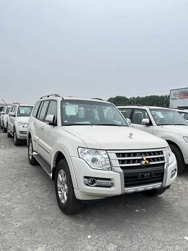 三菱帕杰罗v97／三菱帕杰罗v97和v93的区别