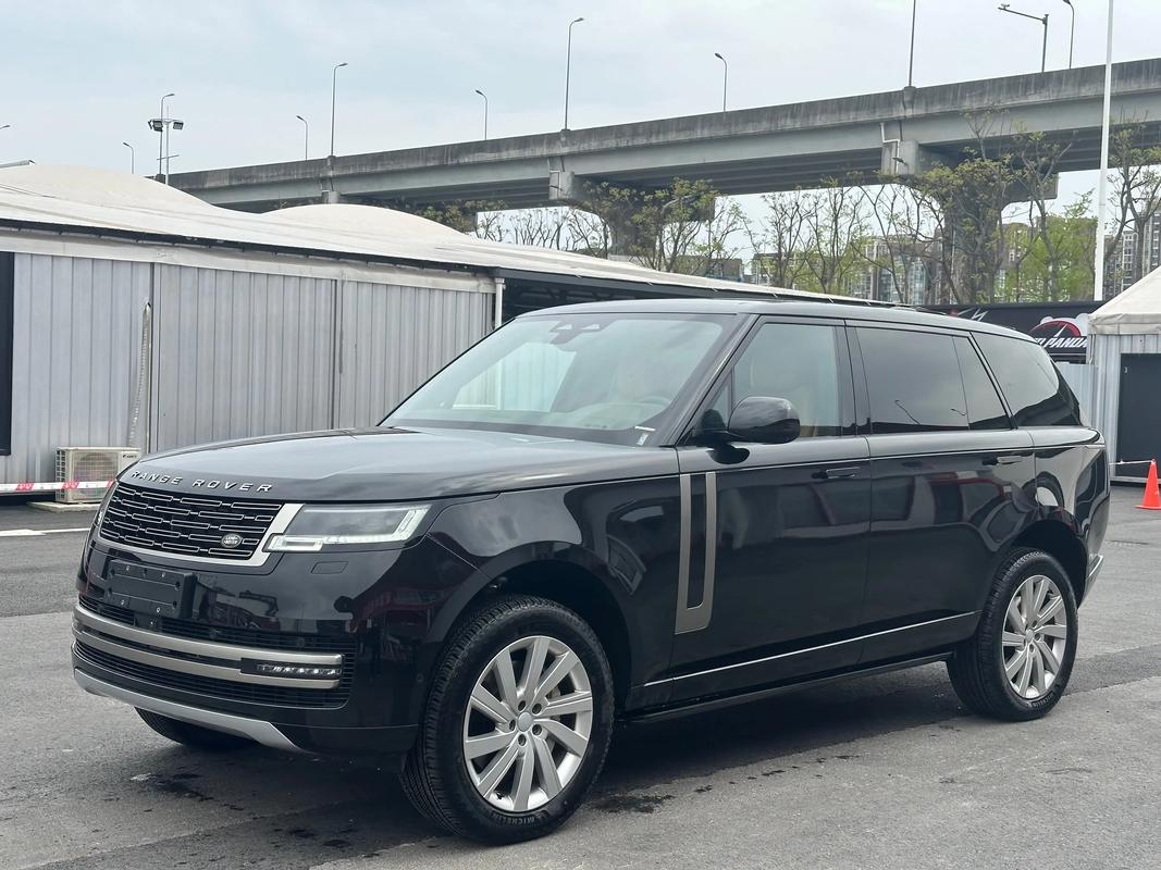 2024路虎揽胜价格多少(2022款路虎揽胜效果图)