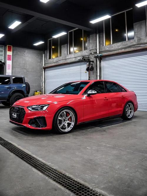 奥迪r6跑车多少钱,奥迪r6跑车多少钱落地